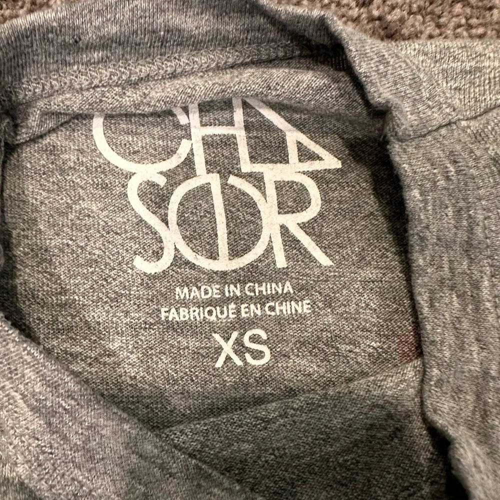 CHASER XS Scattered Hearts tee - Picture 2 of 5